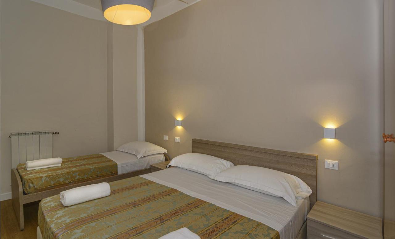 Hotel La Pace Viareggio Esterno foto