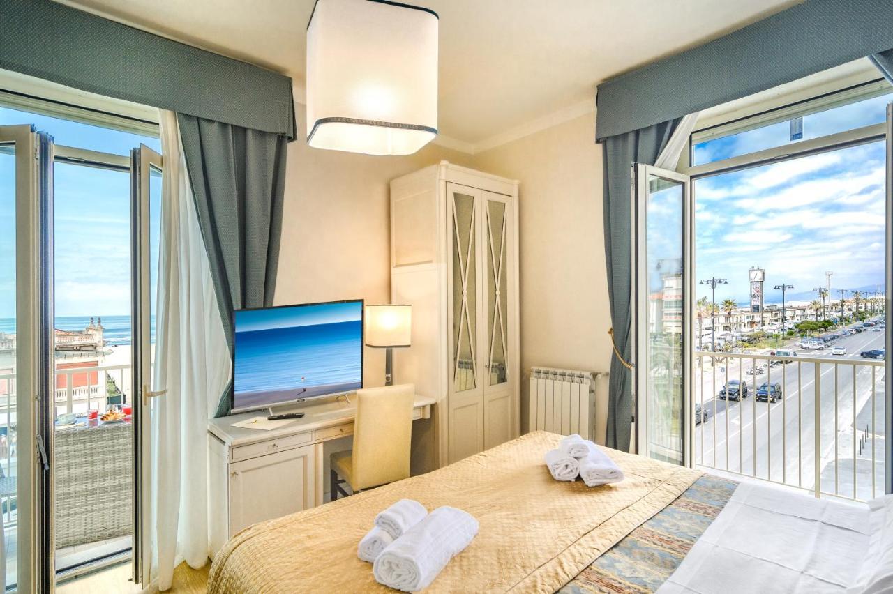 Hotel La Pace Viareggio Esterno foto