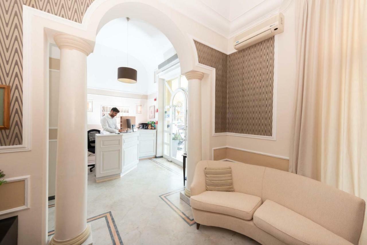 Hotel La Pace Viareggio Esterno foto